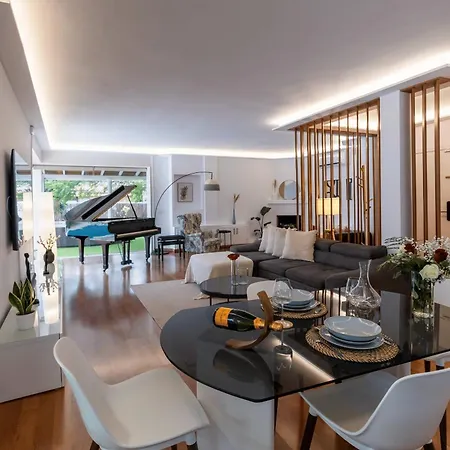 Dağ evi Luxury With Pool, Jacuzzi, Cardio Area And Gardens By Pampano Experiences