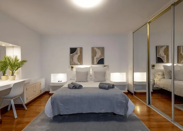 Luxury With Pool, Jacuzzi, Cardio Area And Gardens *