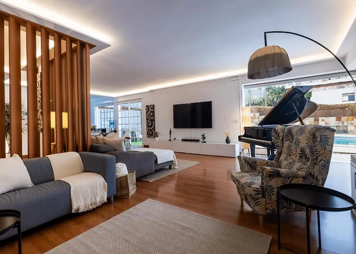 Luxury With Pool, Jacuzzi, Cardio Area And Gardens Chalet Puerto de la Cruz (Tenerife)